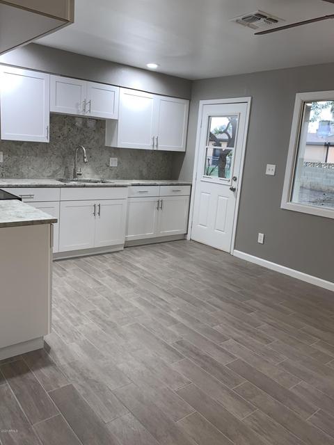 3116 N 80th Ln, Phoenix, AZ 85033 photo 4