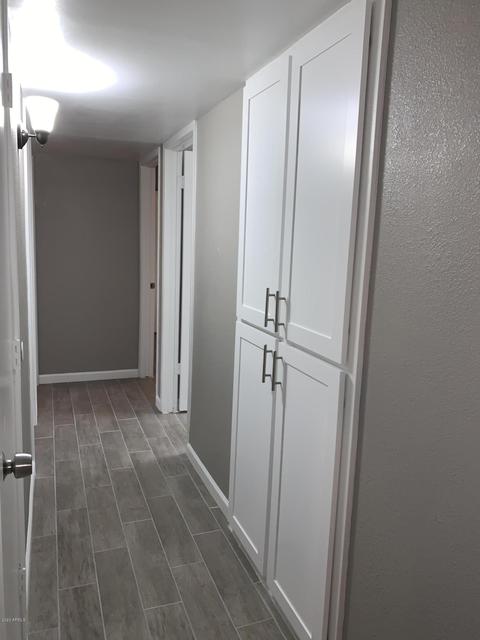 3116 N 80th Ln, Phoenix, AZ 85033 photo 8