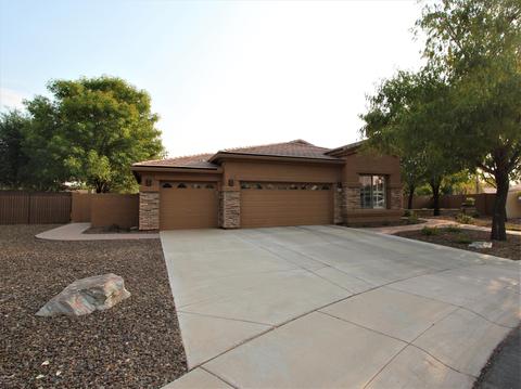 1906 S Boulder Ct, Gilbert, AZ 85295 photo 3