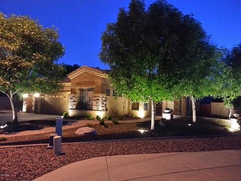1906 S Boulder Ct, Gilbert, AZ 85295 photo 1