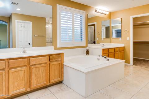 7417 S 25th Ln, Phoenix, AZ 85041 photo 43