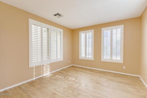 7417 S 25th Ln, Phoenix, AZ 85041 photo 4