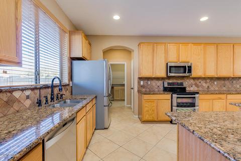 7417 S 25th Ln, Phoenix, AZ 85041 photo 22