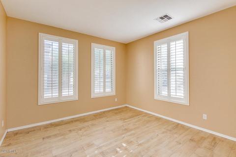 7417 S 25th Ln, Phoenix, AZ 85041 photo 5