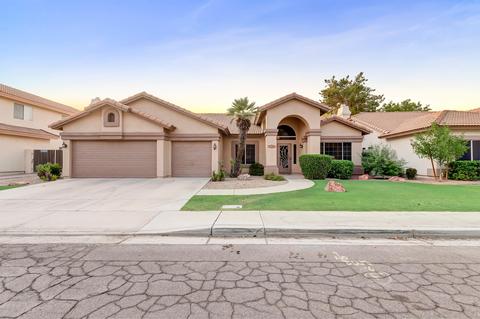 2208 E Beachcomber Dr, Gilbert, AZ 85234 photo 2