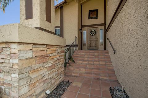 2005 E Sheena Dr, Phoenix, AZ 85022 photo 2