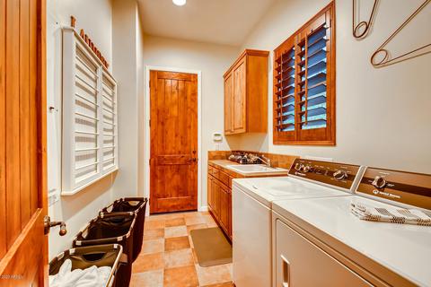 3847 Expedition Way, Phoenix, AZ 85050 photo 29