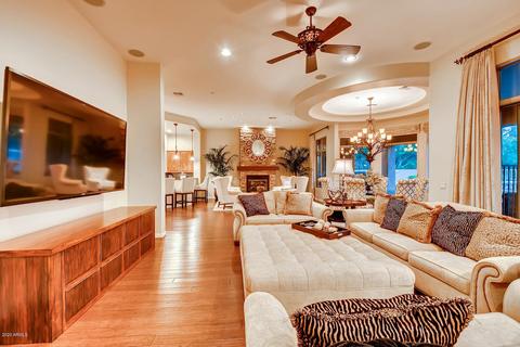 3847 Expedition Way, Phoenix, AZ 85050 photo 8