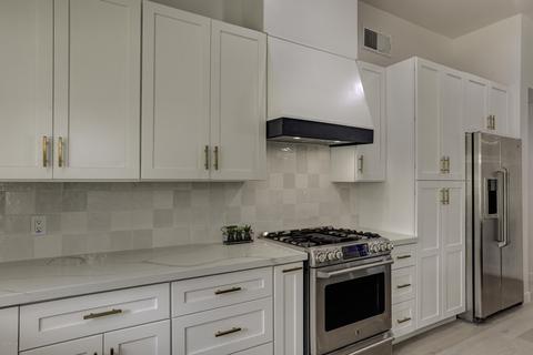 4710 N 36th St, Phoenix, AZ 85018 photo 8