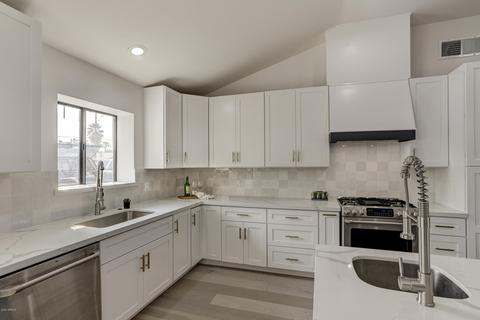 4710 N 36th St, Phoenix, AZ 85018 photo 9