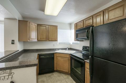 1880 E Morten Ave #103, Phoenix, AZ 85020 photo 9