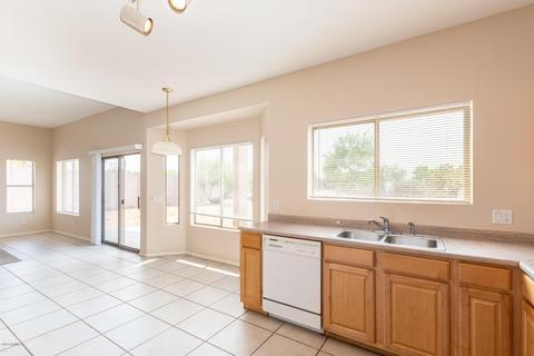 4215 E Tether Trl, Phoenix, AZ 85050 photo 12