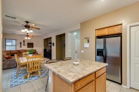 2057 S Falcon Dr, Gilbert, AZ 85295 photo 22