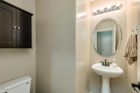 2057 S Falcon Dr, Gilbert, AZ 85295 photo 25