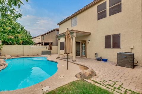 2057 S Falcon Dr, Gilbert, AZ 85295 photo 1