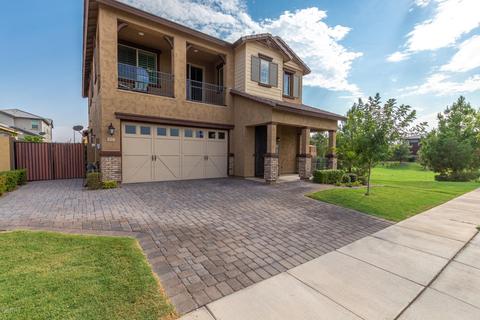 3017 E Arabian Dr, Gilbert, AZ 85296 photo 2