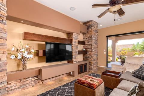 8737 E Jacaranda St, Mesa, AZ 85207 photo 6