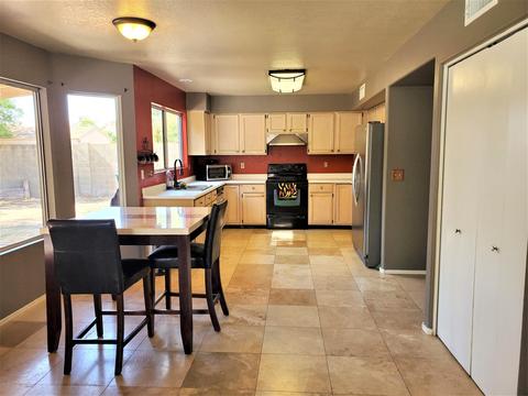 6647 E Fairbrook Cir, Mesa, AZ 85205 photo 4