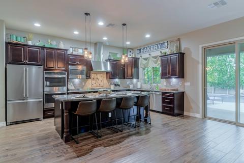 3894 E Carob Dr, Gilbert, AZ 85298 photo 4
