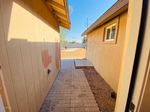 313 E Carol Ave, Phoenix, AZ 85020 photo 9