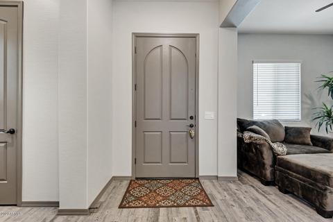 4383 Evelyn St, Gilbert, AZ 85295 photo 3