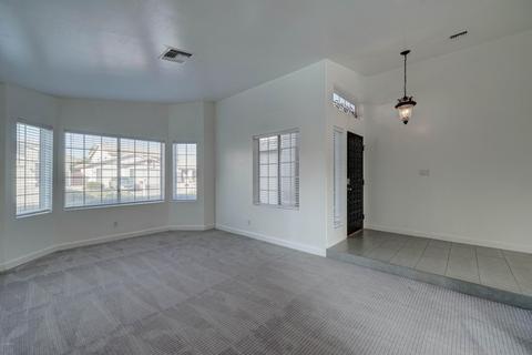 2719 E South Fork Dr, Phoenix, AZ 85048 photo 4