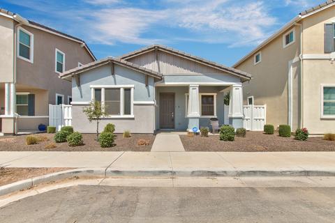 3811 E Stiles Ln, Gilbert, AZ 85295 photo 1
