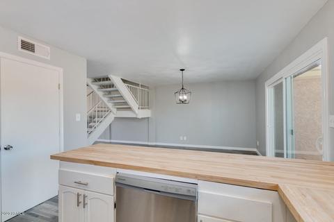 3221 W Echo Ln, Phoenix, AZ 85051 photo 14
