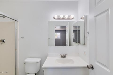 3221 W Echo Ln, Phoenix, AZ 85051 photo 21