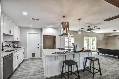 3243 W Wethersfield Rd, Phoenix, AZ 85029 photo 2