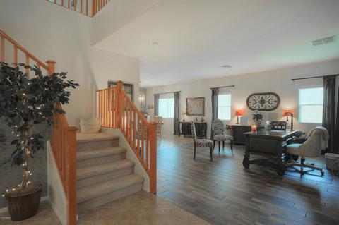 2812 E Crescent Way, Gilbert, AZ 85298 photo 10