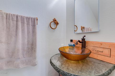 3256 E Kerry Ln, Phoenix, AZ 85050 photo 16