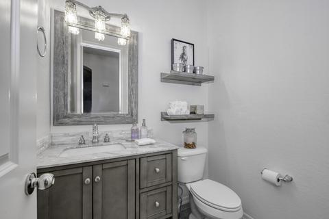 2925 E Minnezona Ave, Phoenix, AZ 85016 photo 4