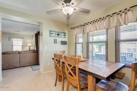 654 S Heritage Dr, Gilbert, AZ 85296 photo 16