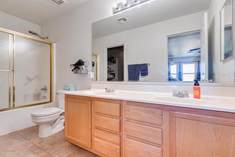 654 S Heritage Dr, Gilbert, AZ 85296 photo 32
