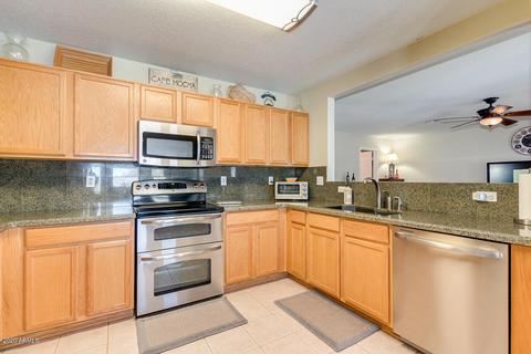 654 S Heritage Dr, Gilbert, AZ 85296 photo 17