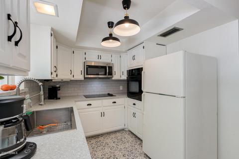 3541 E North Ln, Phoenix, AZ 85028 photo 12