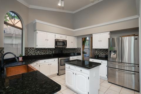 614 E Stonebridge Dr, Gilbert, AZ 85234 photo 9