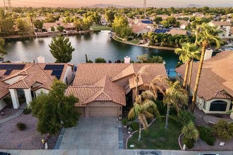 614 E Stonebridge Dr, Gilbert, AZ 85234 photo 2