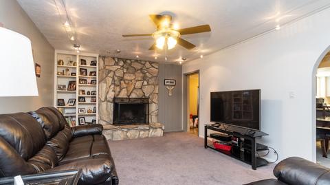 2537 Encanto St, Mesa, AZ 85213 photo 4