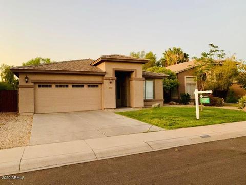 3324 E Canyon Creek Dr, Gilbert, AZ 85295 photo 1