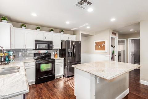 8553 E Desert Ln, Mesa, AZ 85209 photo 7