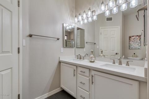321 E Stonebridge Dr, Gilbert, AZ 85234 photo 14