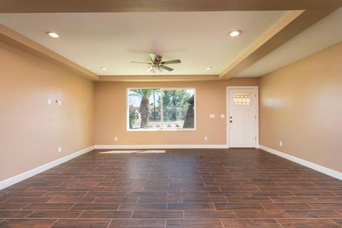 2914 E Michelle Dr, Phoenix, AZ 85032 photo 3