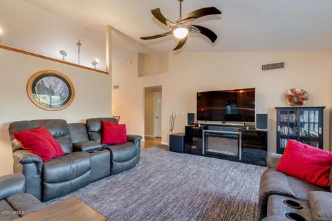 542 E Sage Brush St, Gilbert, AZ 85296 photo 6