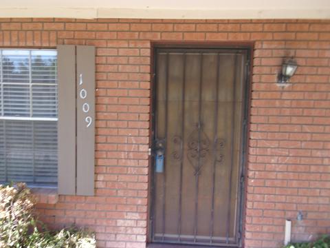 1009 E Lodge Dr, Tempe, AZ 85283 photo 1