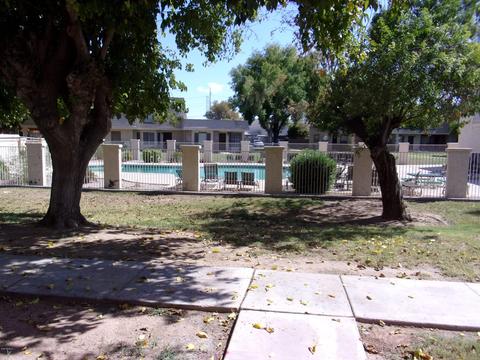 1009 E Lodge Dr, Tempe, AZ 85283 photo 2