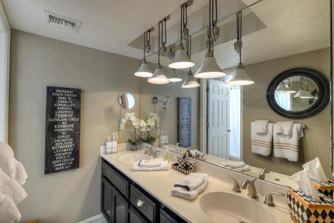 2921 E Keim Dr, Phoenix, AZ 85016 photo 15