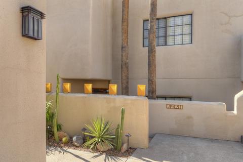 2921 E Keim Dr, Phoenix, AZ 85016 photo 1