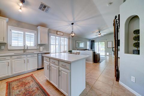 4219 E Sandy Way, Gilbert, AZ 85297 photo 5